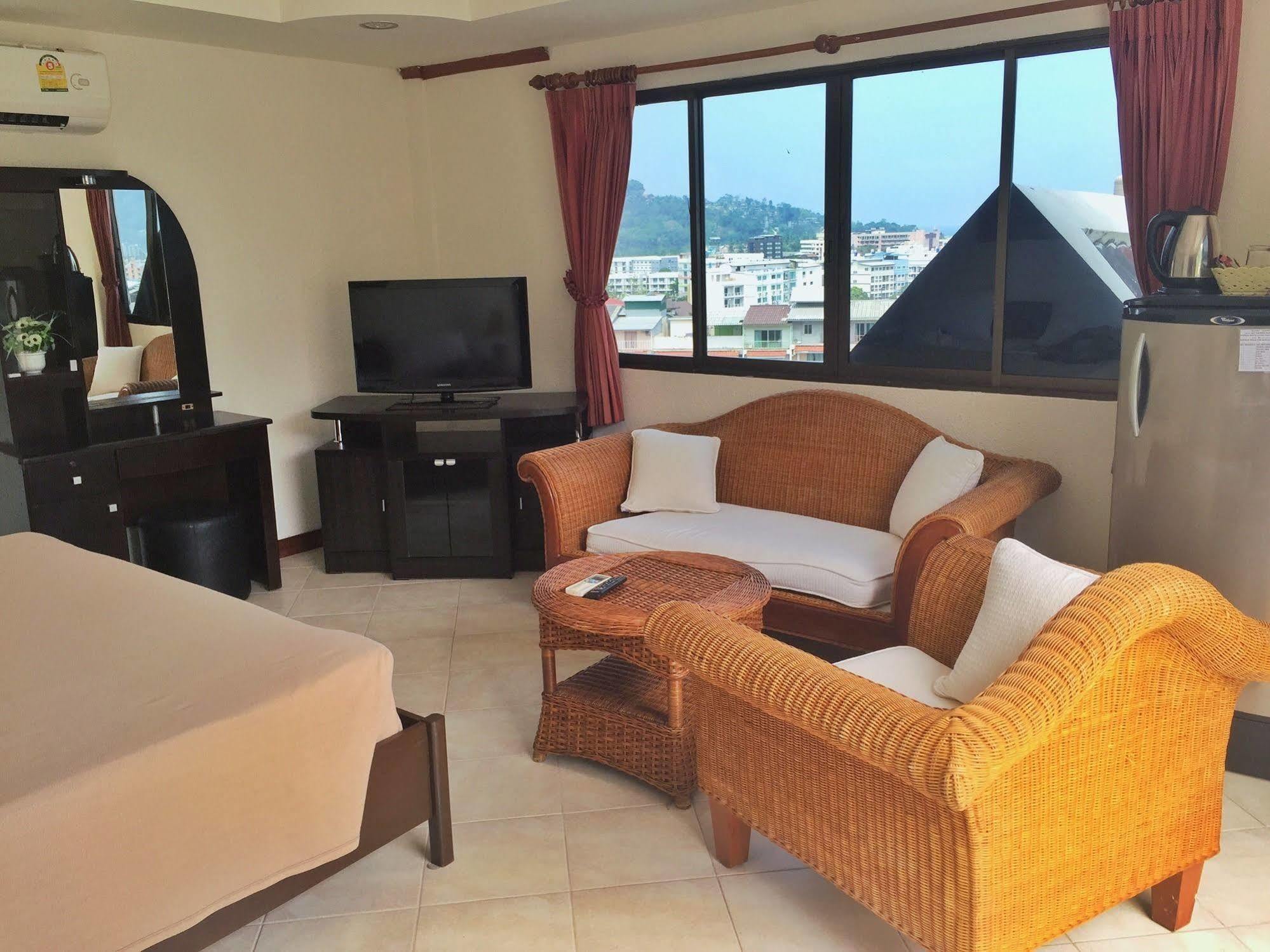 Blue Sky Residence Patong Eksteriør bilde